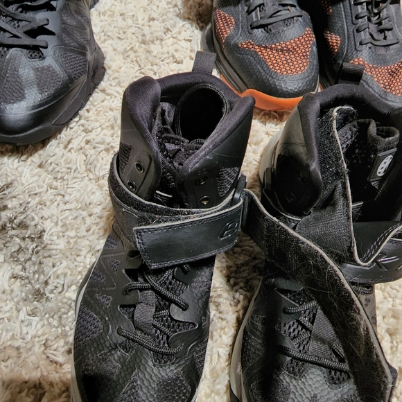 Ektio Brand Basketball/Athletic shoes.  $100 /pair. - Picture 7 of 8